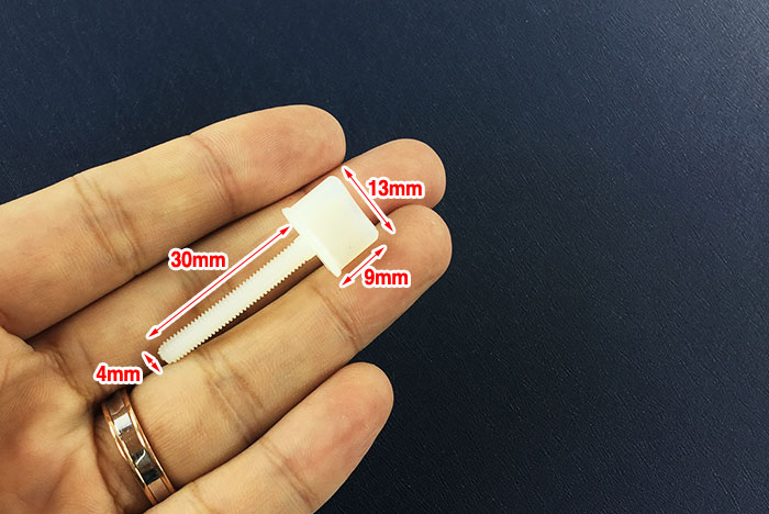 ¾Ë¾¾¹ðÅ© SZ4132 ¼ÕÀâÀÌ ÀÖ´Â ÇÃ¶ó½ºÆ½ ³ª»ç (M4x30mm) (¿¹¾àÆÇ¸Å) 1