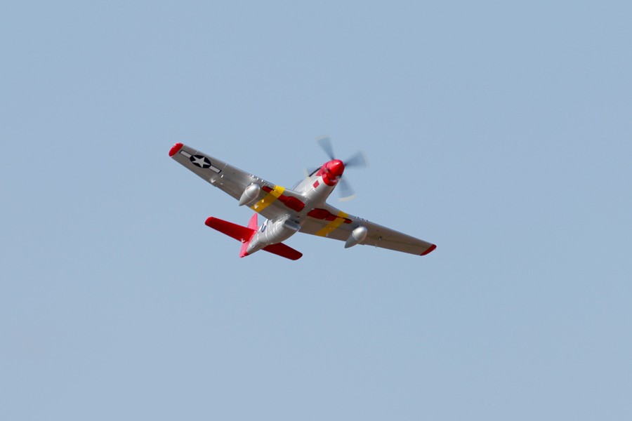�˾���ũ  [FMS] P-51D V8 RED Tail 1400mm EPO PNP 29