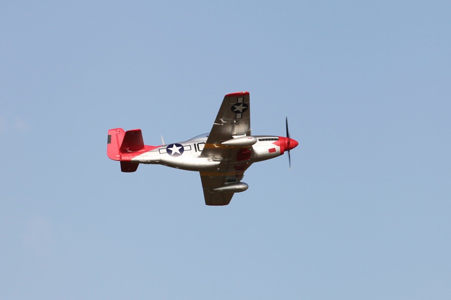 �˾���ũ  [FMS] P-51D V8 RED Tail 1400mm EPO PNP 32