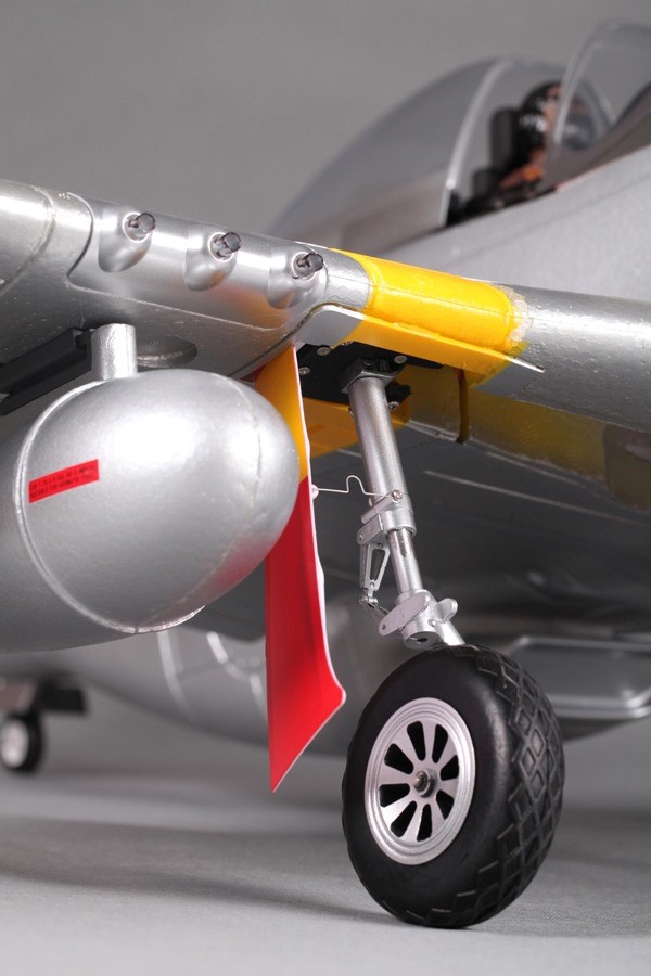 �˾���ũ  [FMS] P-51D V8 RED Tail 1400mm EPO PNP 36